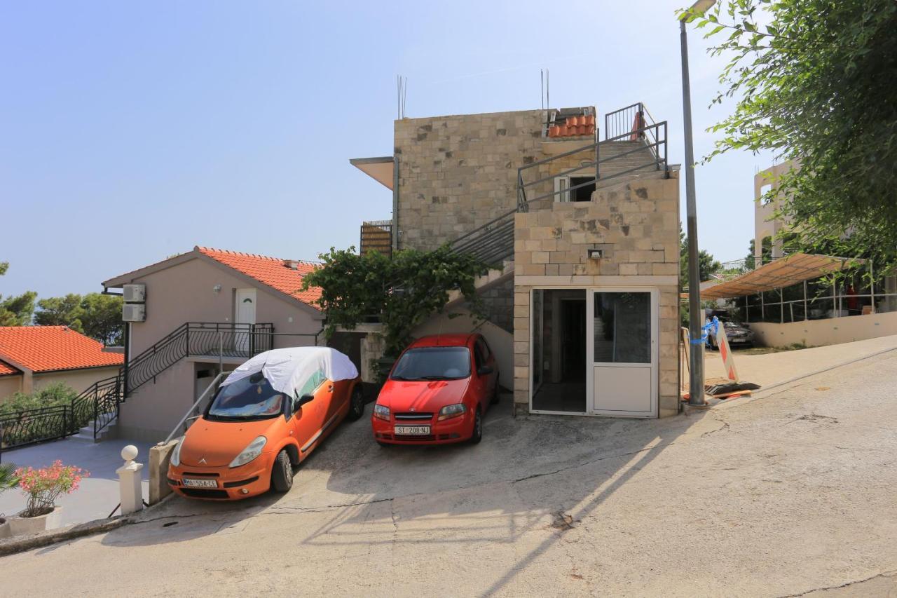 Apartments With A Parking Space Brela, Makarska - 789 Eksteriør billede