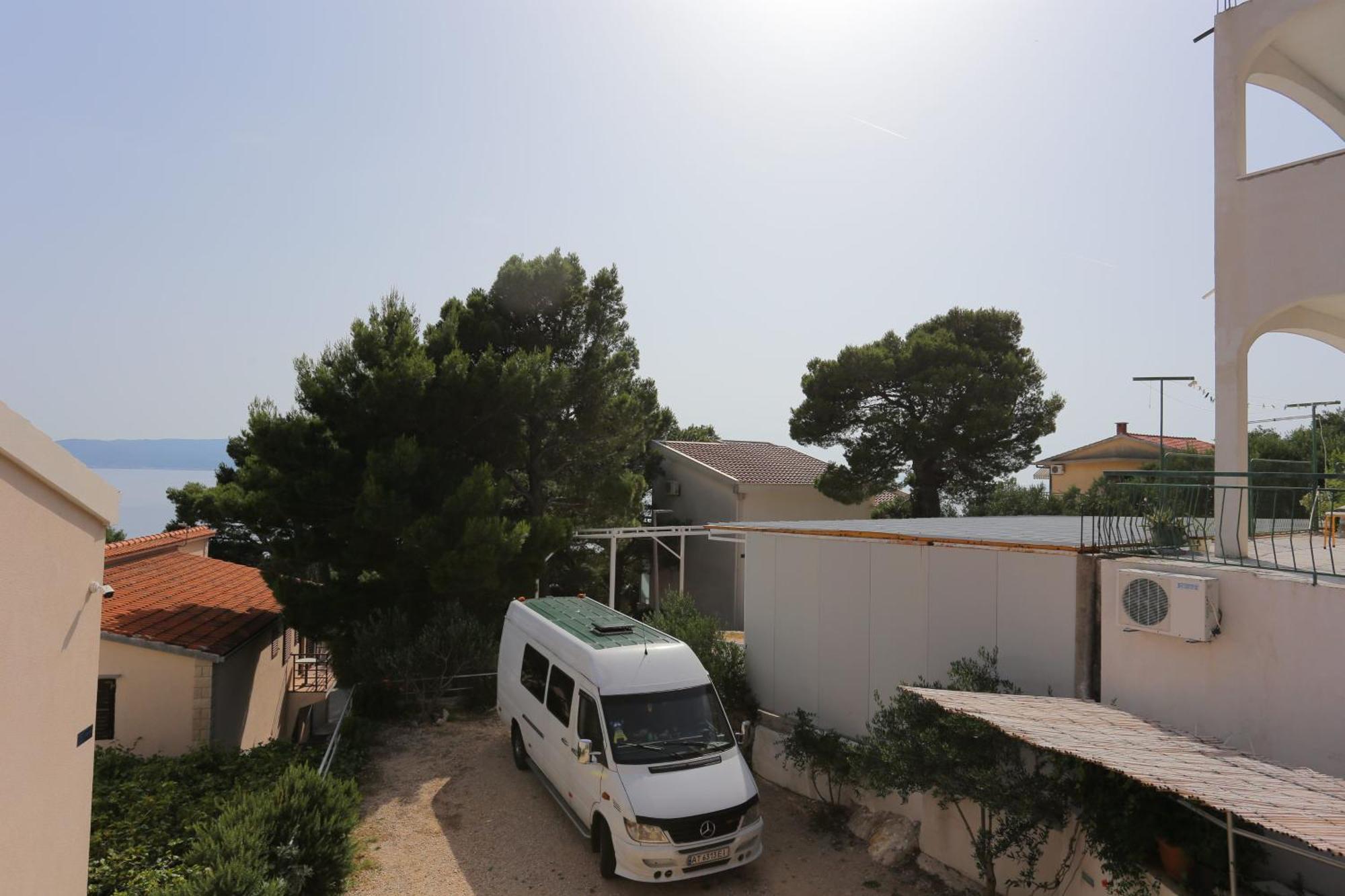 Apartments With A Parking Space Brela, Makarska - 789 Eksteriør billede