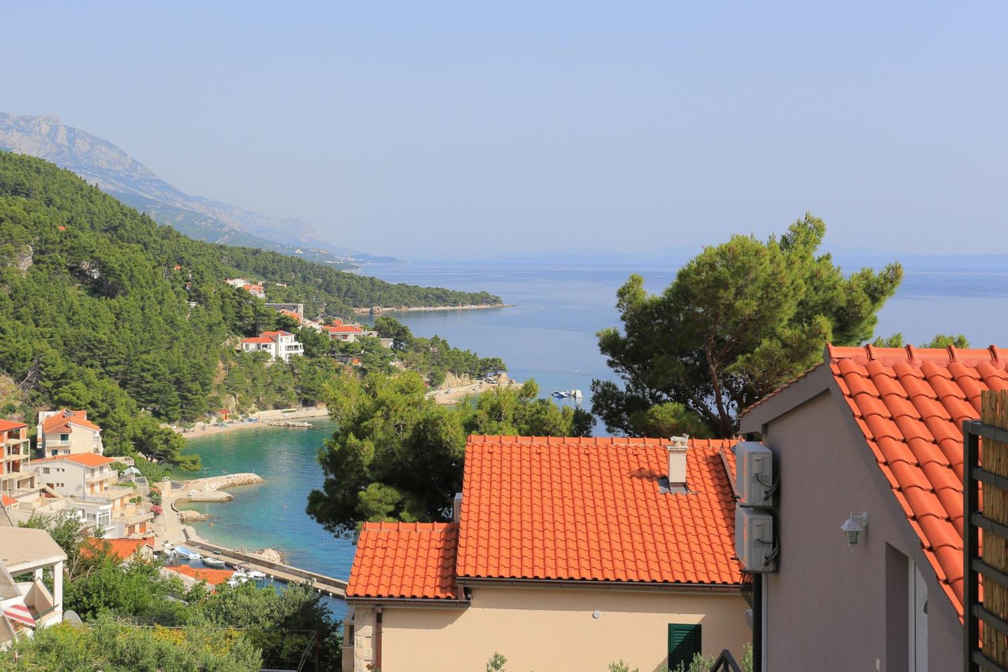 Apartments With A Parking Space Brela, Makarska - 789 Eksteriør billede